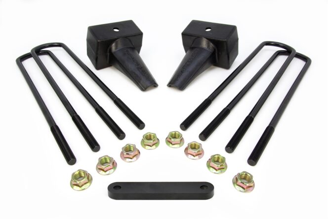 Rear Block Kit; 4 in. Flat Blocks w/Bump Stop Landing Pads; Incl. U-Bolts/Carrier Bearing Spacer; For Use w/2 Pc. Drive Shaft;