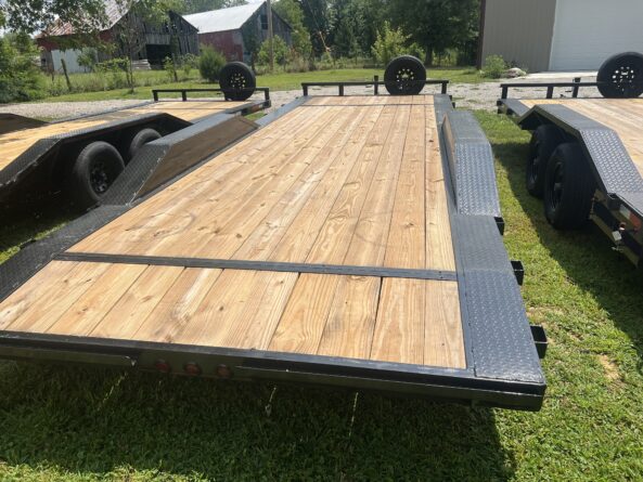 24' / 10k lbs Rock Crawler Trailer with Drive Over Fenders / Dove Tail
