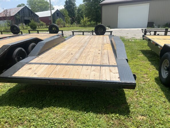 20' / 10k lbs Rock Crawler Trailer with Drive Over Fenders / Dove Tail